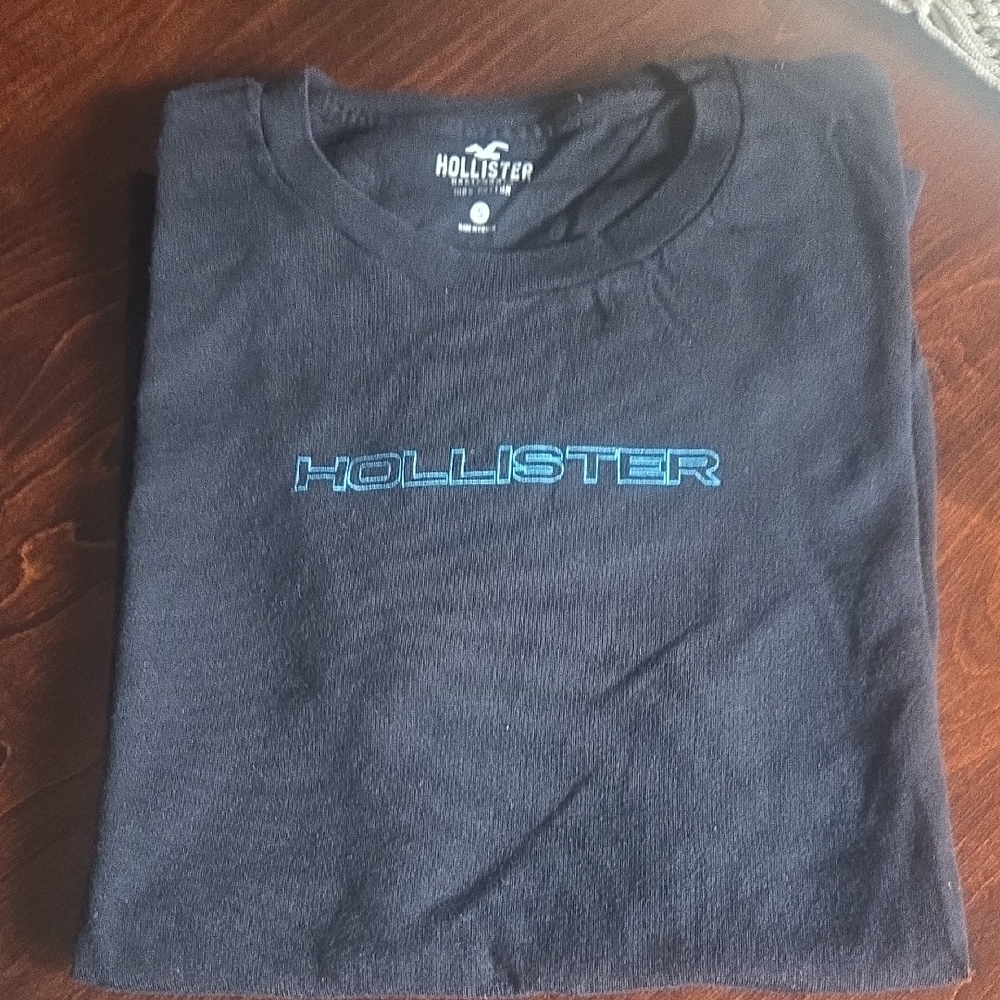 Hollister Charcoal Tee with Electric Blue Logo